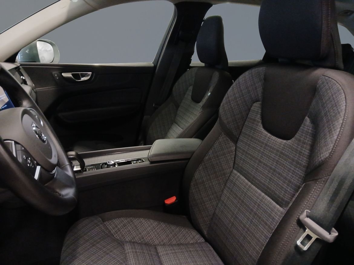 Volvo XC60 T6 AWD Core Nordic Edition 2025, bild 7/10