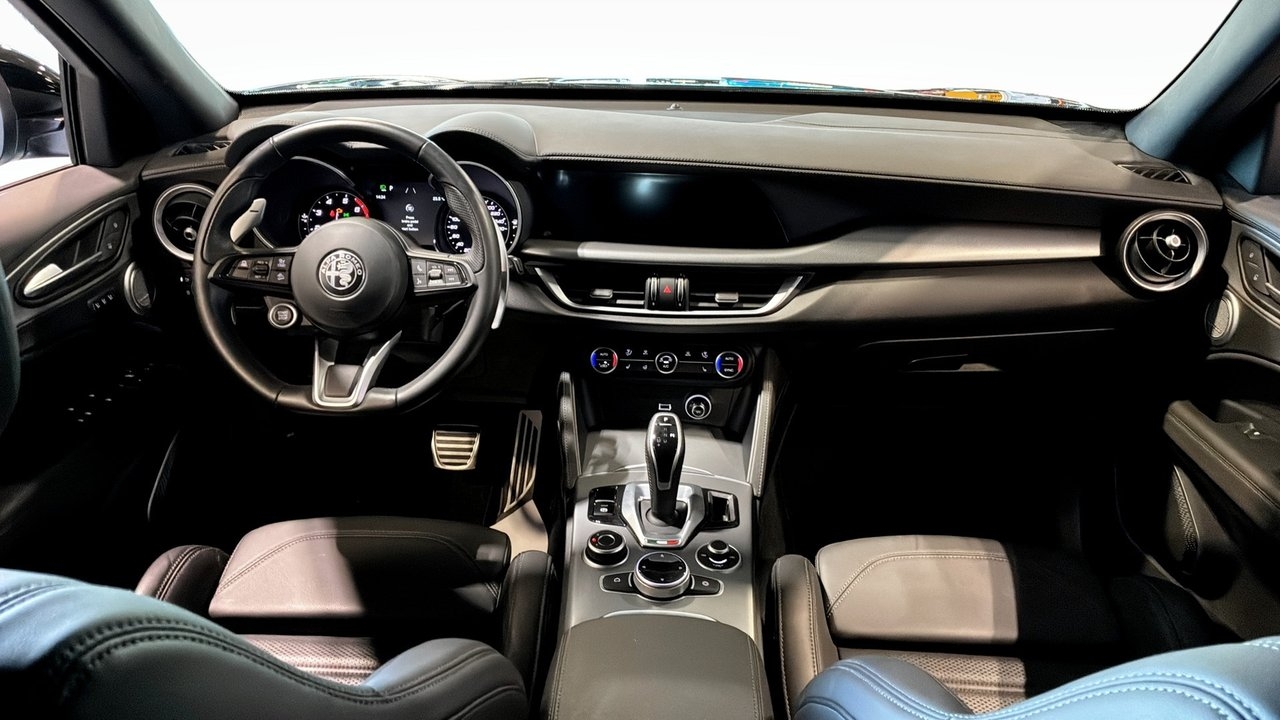 Alfa Romeo Stelvio 2022, bild 4/9