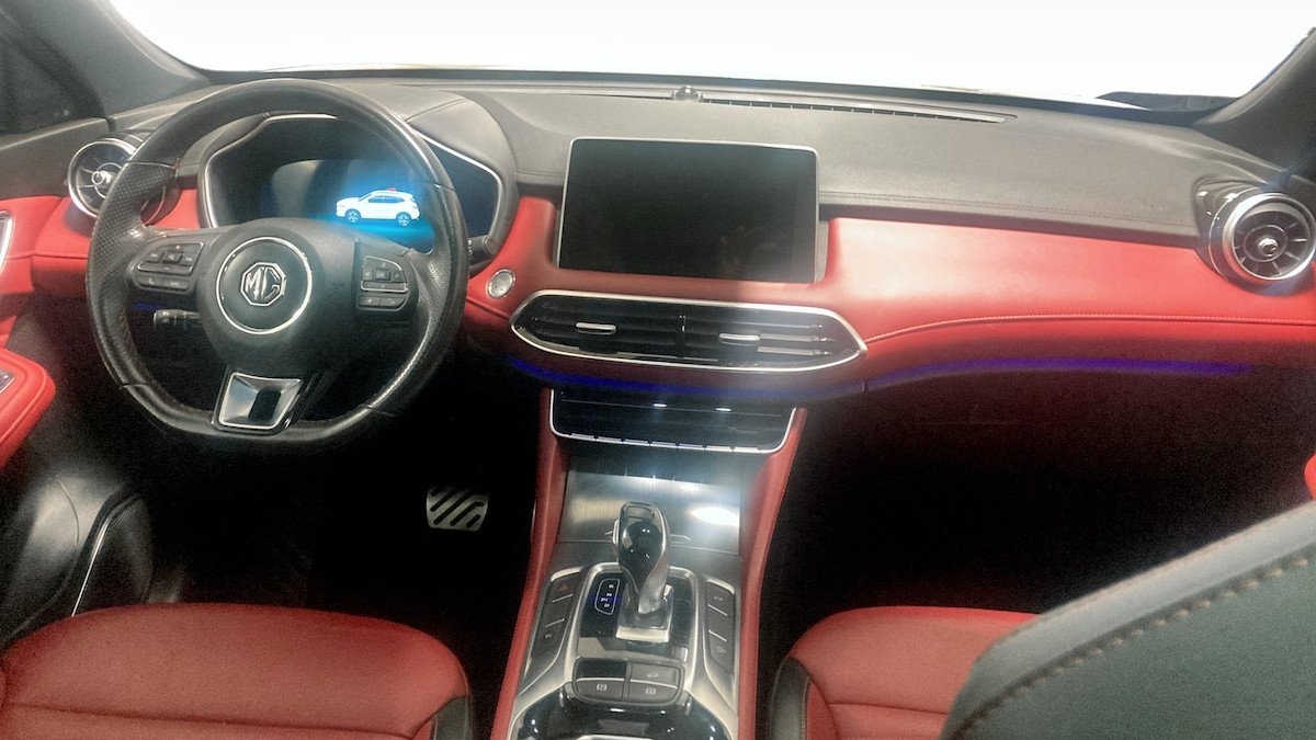MG EHS PHEV LUXURY RÖD/SVART KLÄDSEL 2021, bild 4/9