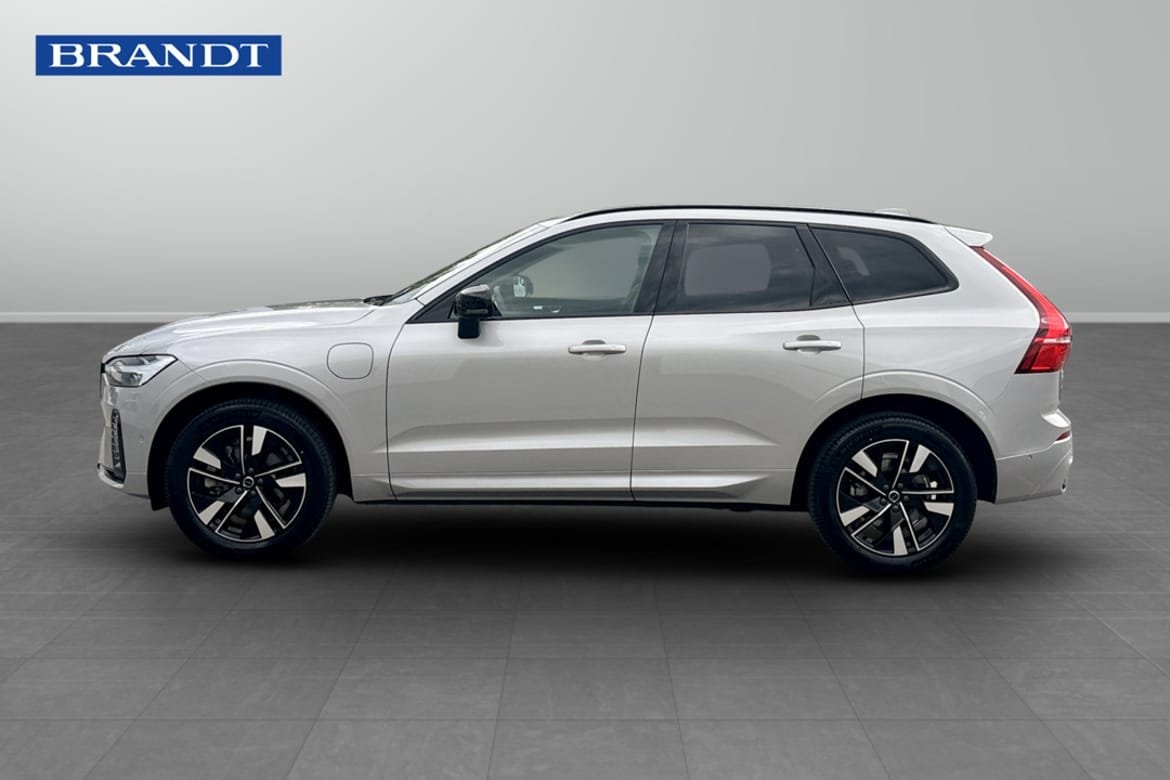 Volvo XC60 T6 Plus Dark Edition 2025, bild 3/9
