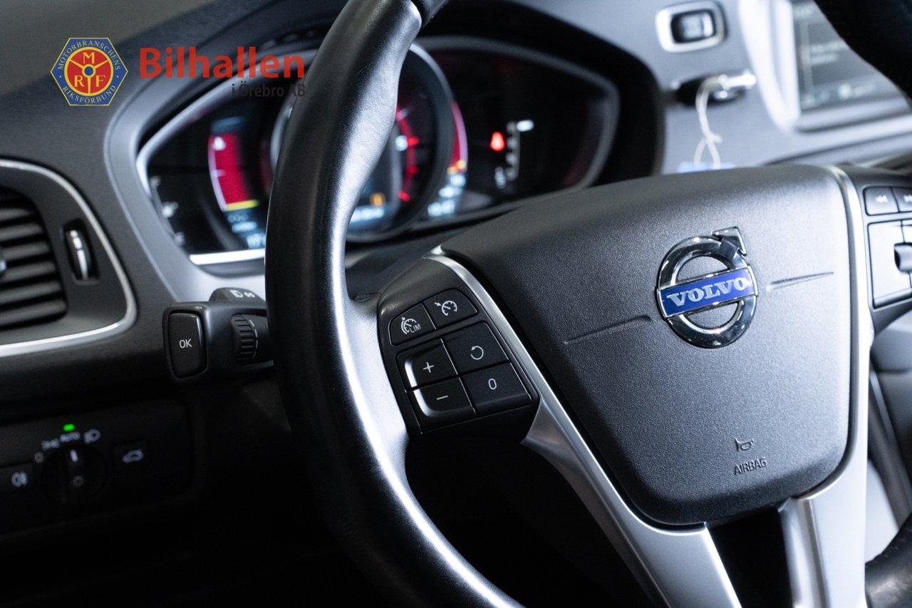 Volvo V40 D3 Momentum 2013, bild 7/11