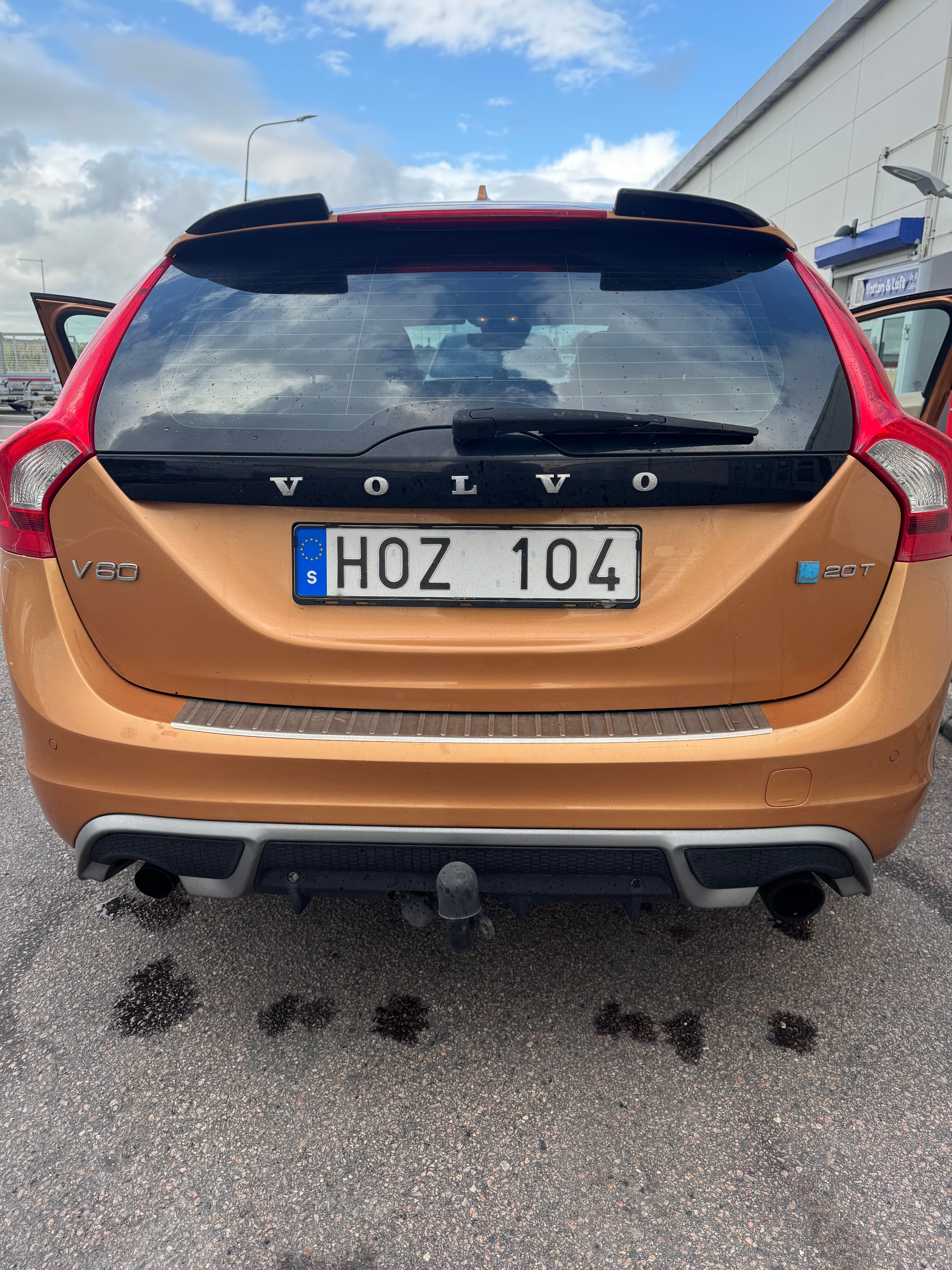 Volvo V60 2.0T Powershift 2011, kuva 3/10