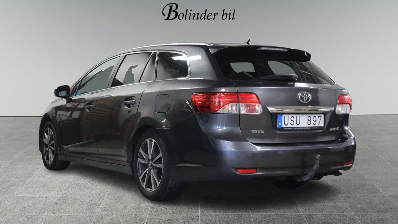 Toyota Avensis Kombi 2.0 D-4D Business 2012, bild 6/10