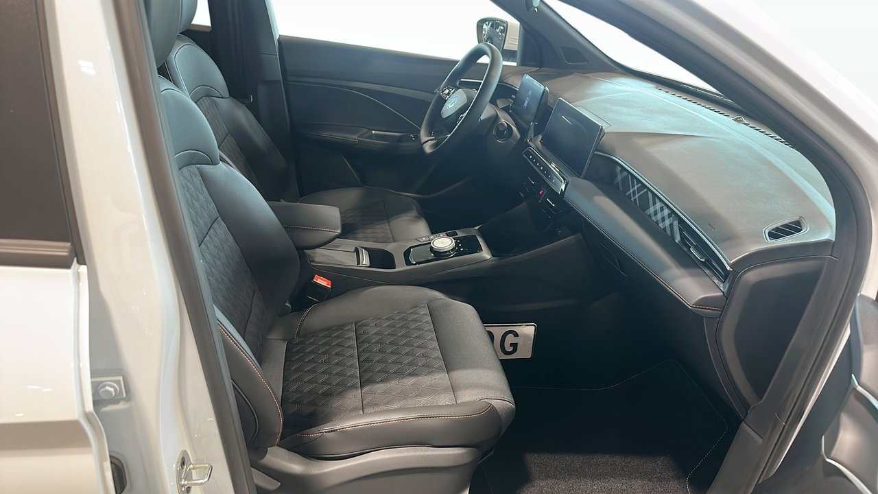 MG MG3 LUXURY HYBRID+ 2024, bild 3/9