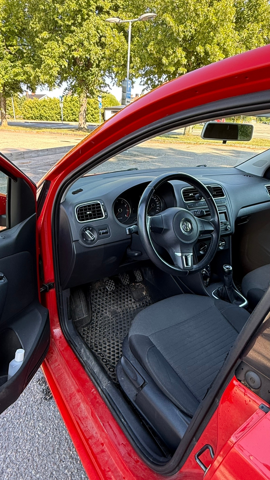 Volkswagen Polo 5-dörrar 1.2 TSI Manuell 2012, kuva 4/4
