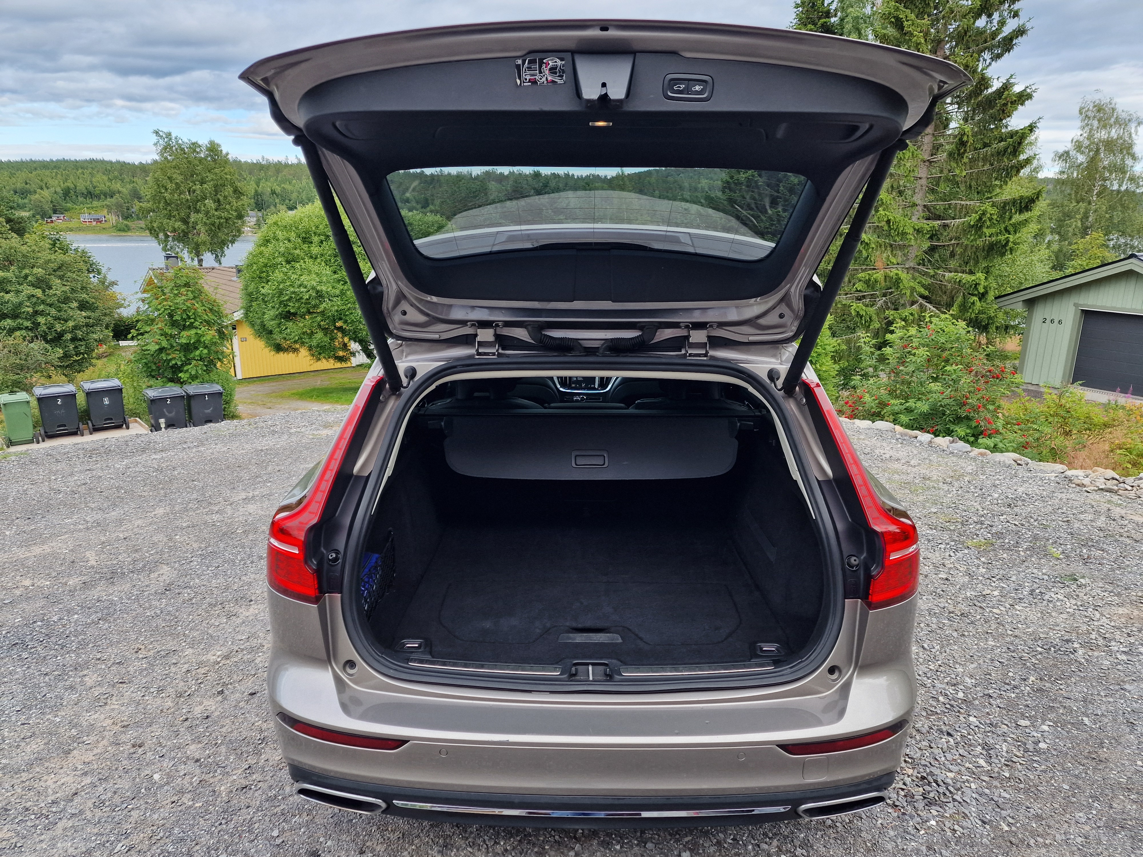 Volvo V60 D4 Inscription Drag Pano 2019, bild 7/10