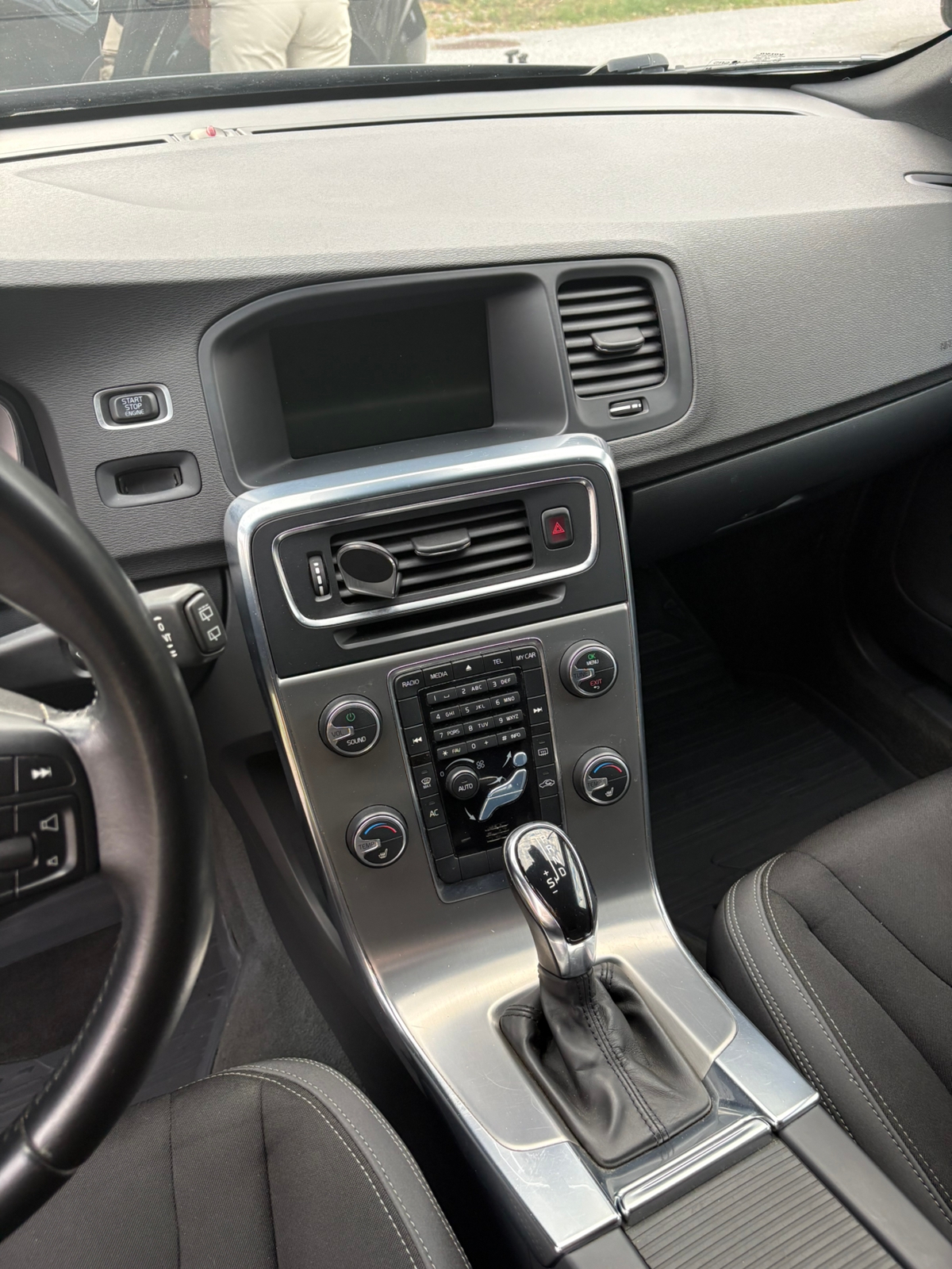 Volvo V60 T4F Powershift 2014, photo 7/8