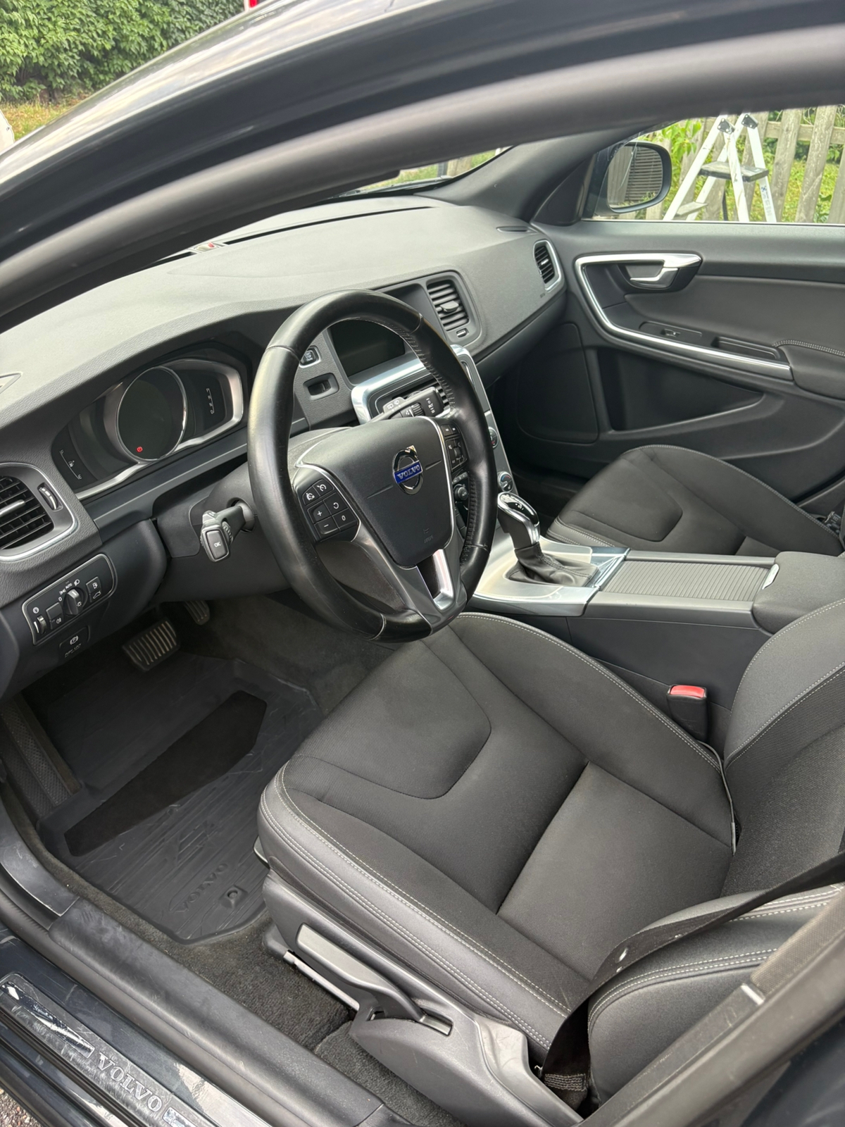Volvo V60 T4F Powershift 2014, photo 6/8