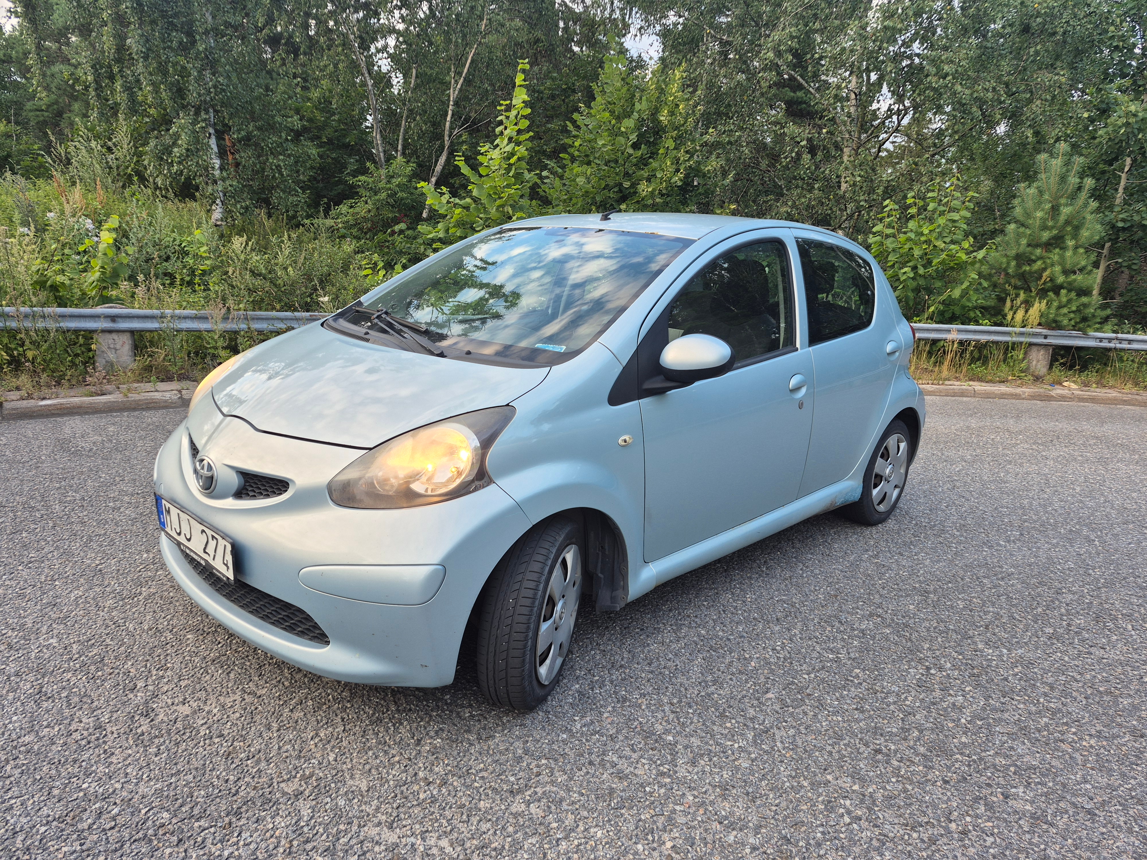 Toyota Aygo 5-dörrar 1.0 VVT-i Manuell 2007, bild 3/4