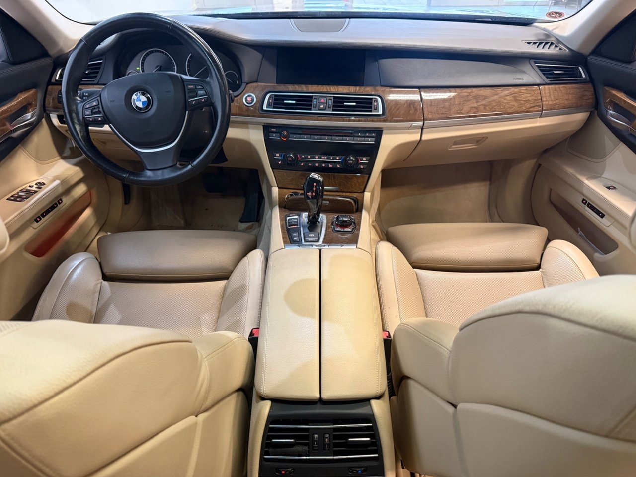 BMW 750 Li SOFTCLOSE 2009, bild 3/14