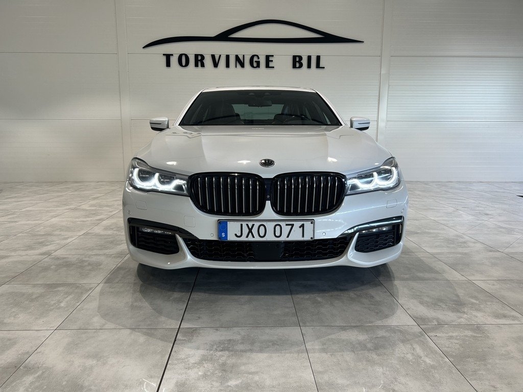 BMW 730 2016, photo 5/10