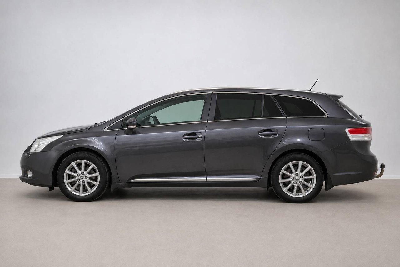 Toyota Avensis Kombi 2.0 D-4D Business 2011, bild 4/23