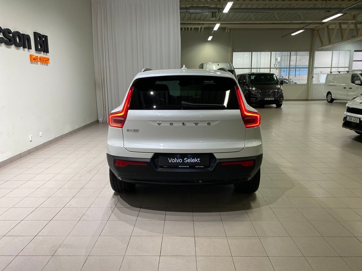 Volvo EX40 2025, photo 5/10