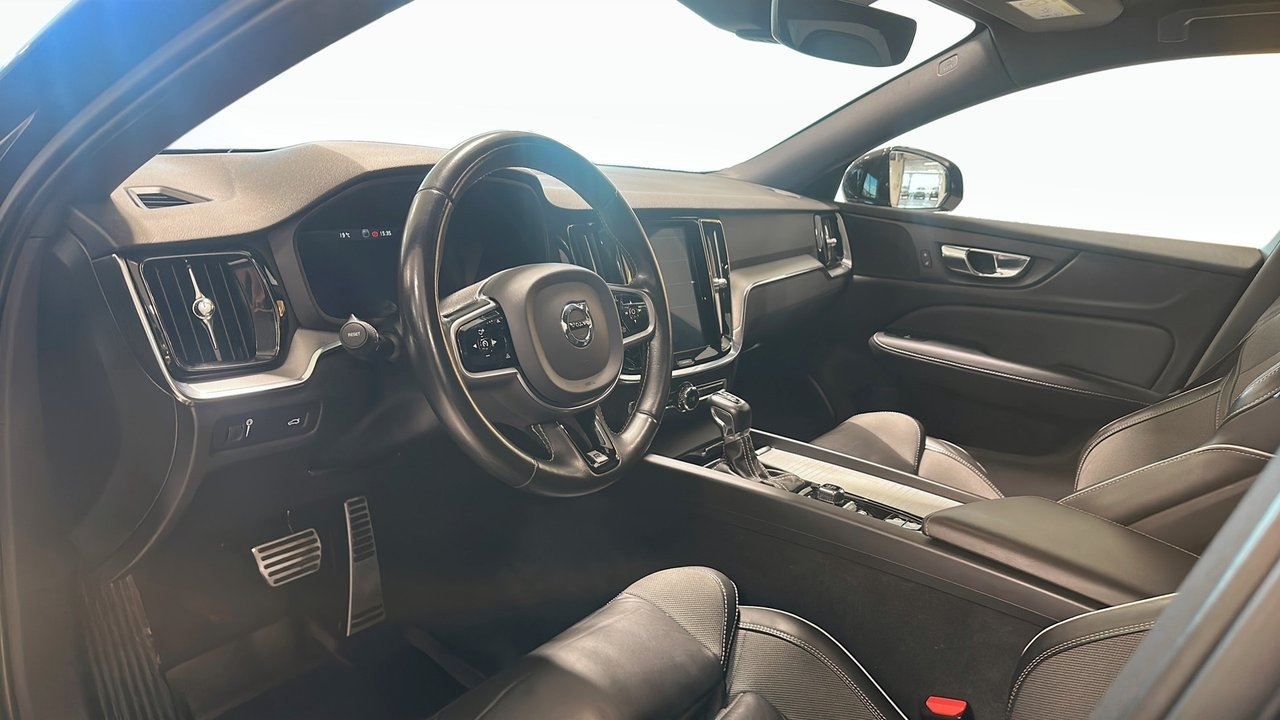 Volvo V60 R-Design Backkamera 2020, bild 4/11