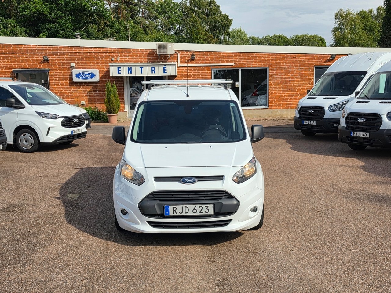 Ford Transit Connect 2017, kuva 6/10