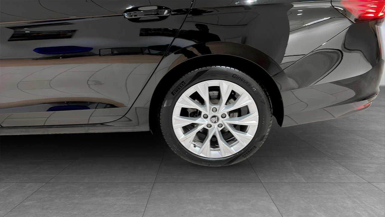Skoda Superb Combi Selection iV DSG Drag 2025, kuva 6/10
