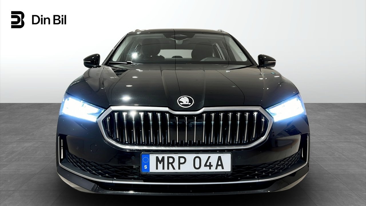Skoda Superb Combi Selection iV DSG Drag 2025, kuva 4/10