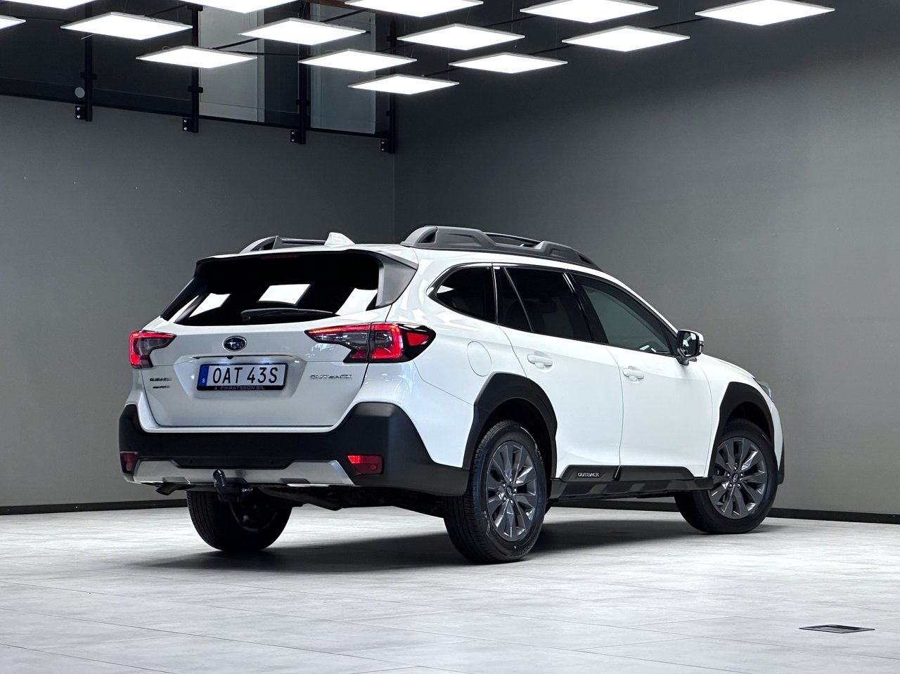 Subaru Outback 2.5 4WD XFuel 2025, bild 2/21
