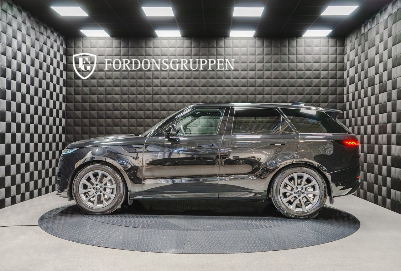 Land Rover Range Rover Sport 2026, photo 2/10