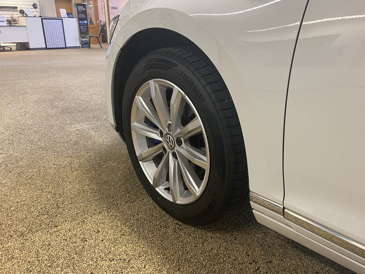 Volkswagen Passat GTE 1.4 TSI 218hk Aut 2018, bild 3/14