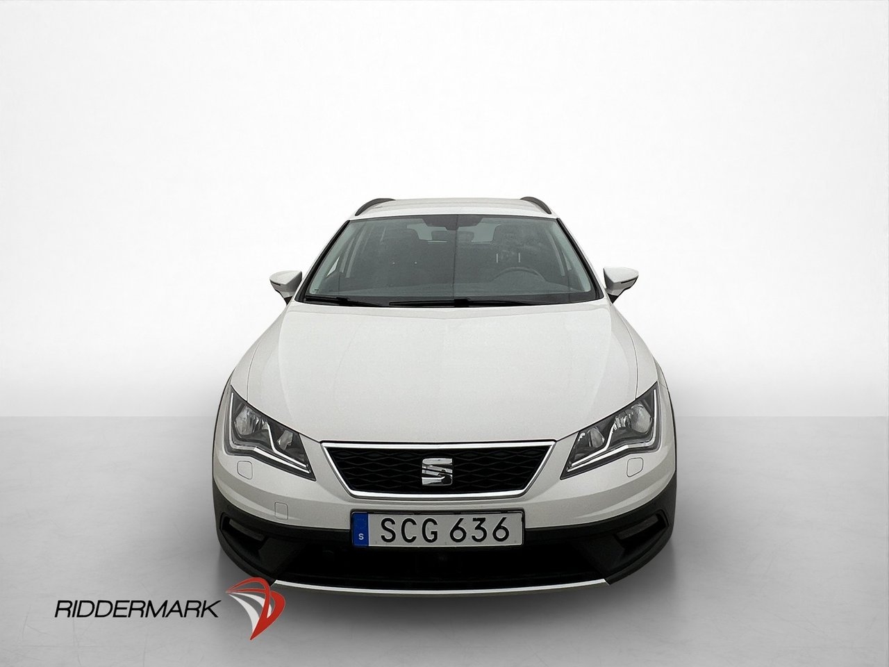Seat Leon TDI 4Drive 115hk M/K-värm 2019, bild 2/32