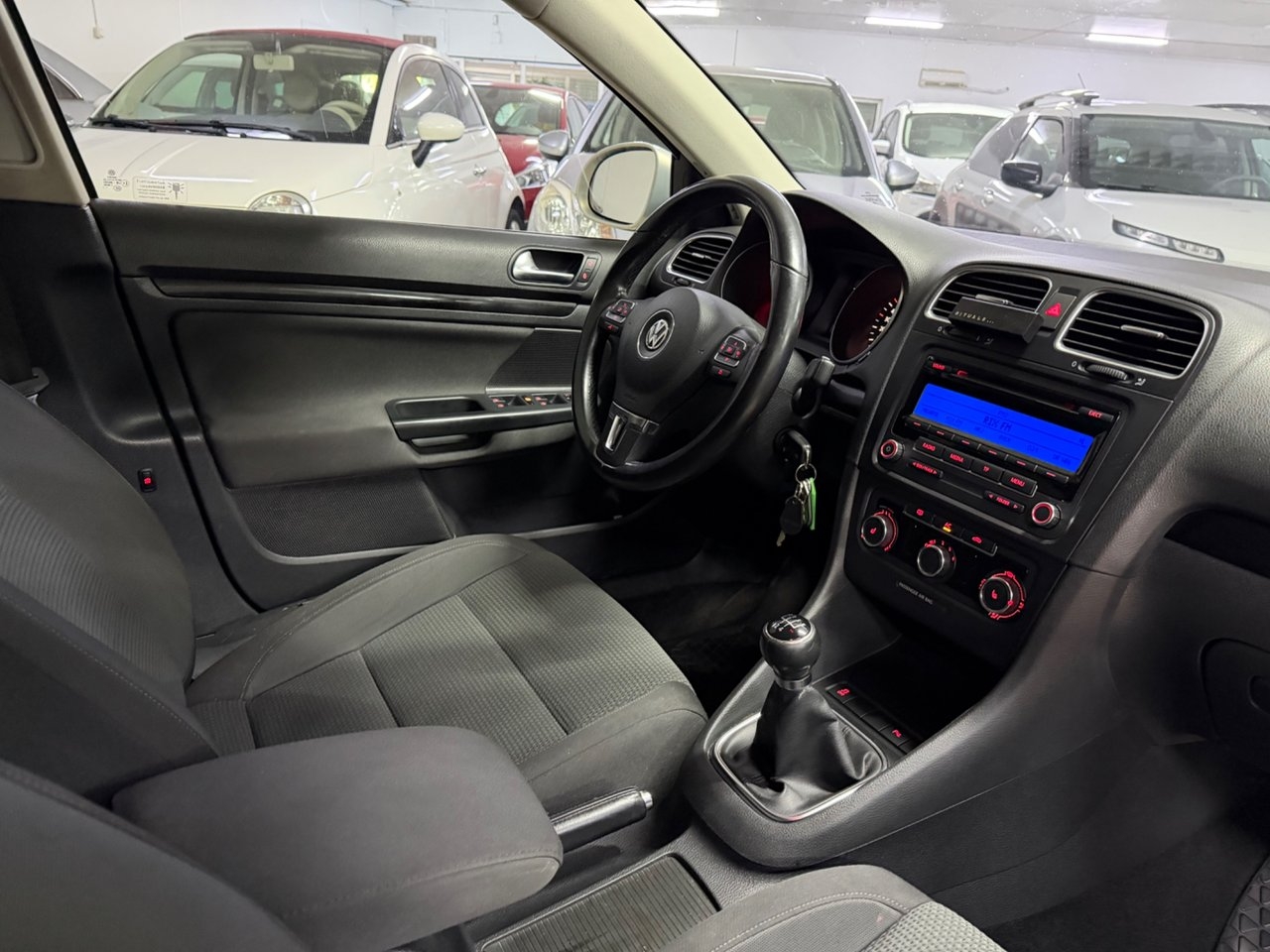 Volkswagen Golf 2011, kuva 7/10