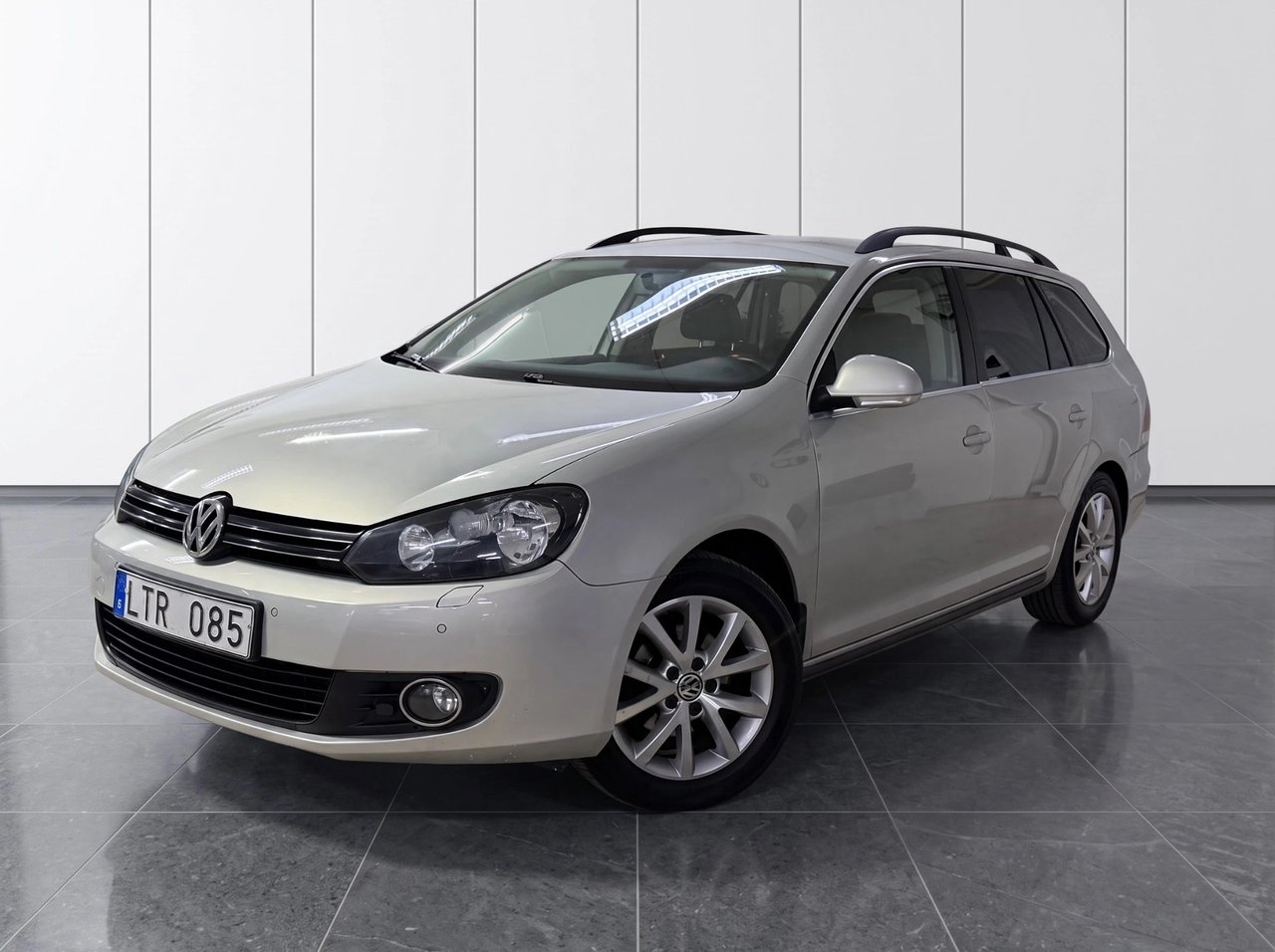Volkswagen Golf 2011, kuva 5/10