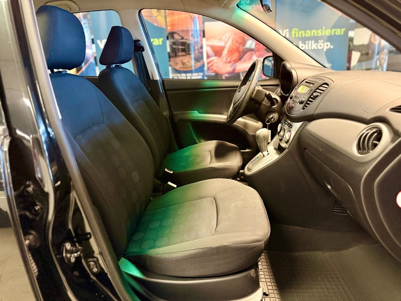 Hyundai i10 1.2 (77hk) 2010, bild 6/10