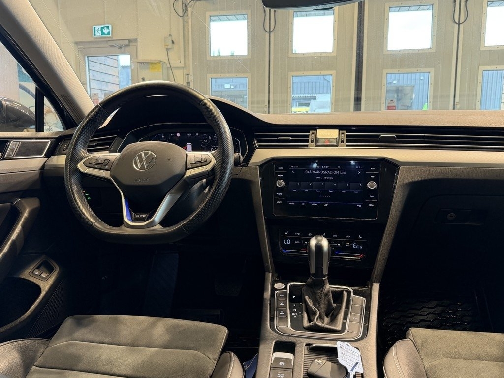 Volkswagen Passat 2023, bild 7/10