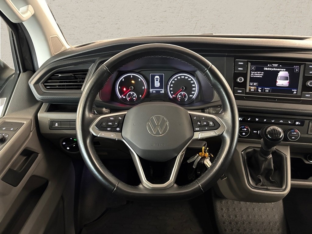 Volkswagen Caravelle 2023, bild 6/10