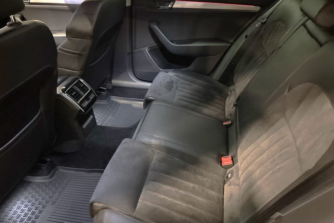 Skoda Superb 2018, bild 7/10
