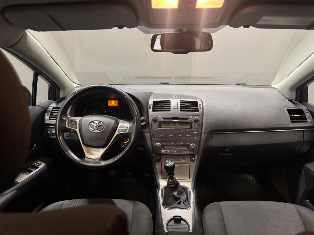 Toyota Avensis 2009, bild 5/9