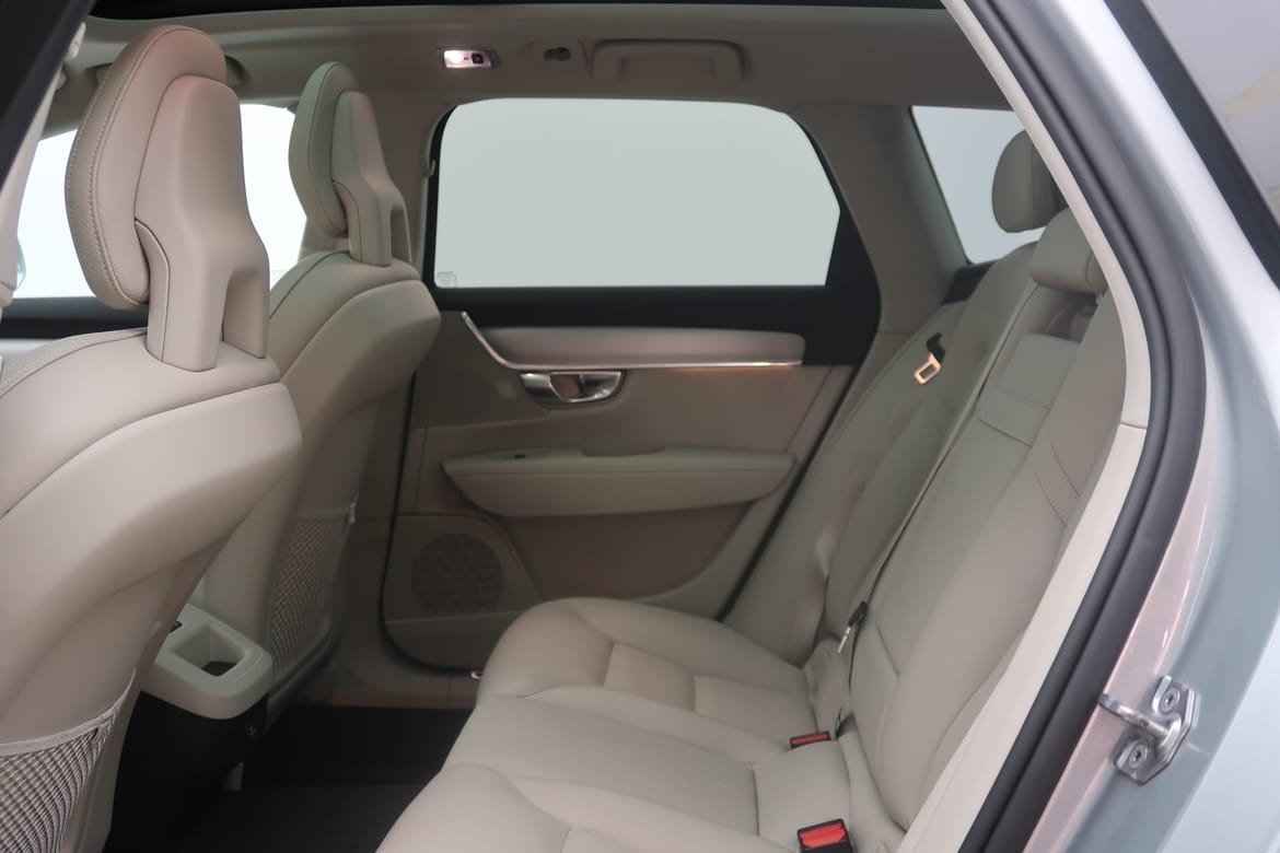 Volvo V90 Cross Country 2018, photo 5/10