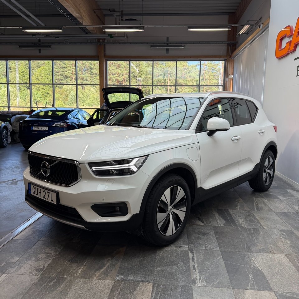 Volvo XC40 2020, photo 5/13