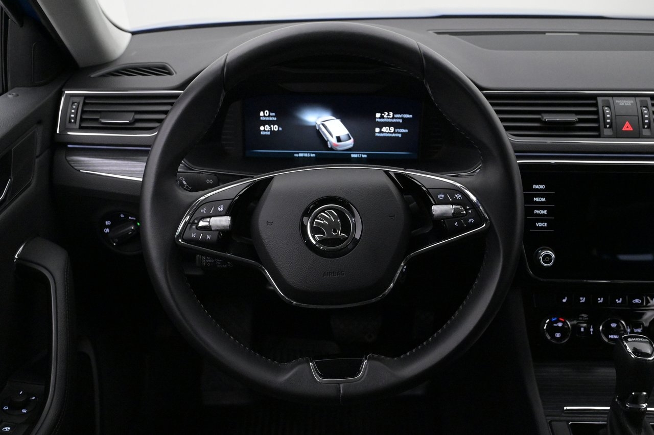 Skoda Superb 2023, bild 7/10