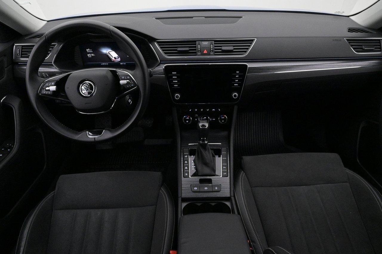 Skoda Superb 2023, bild 6/10