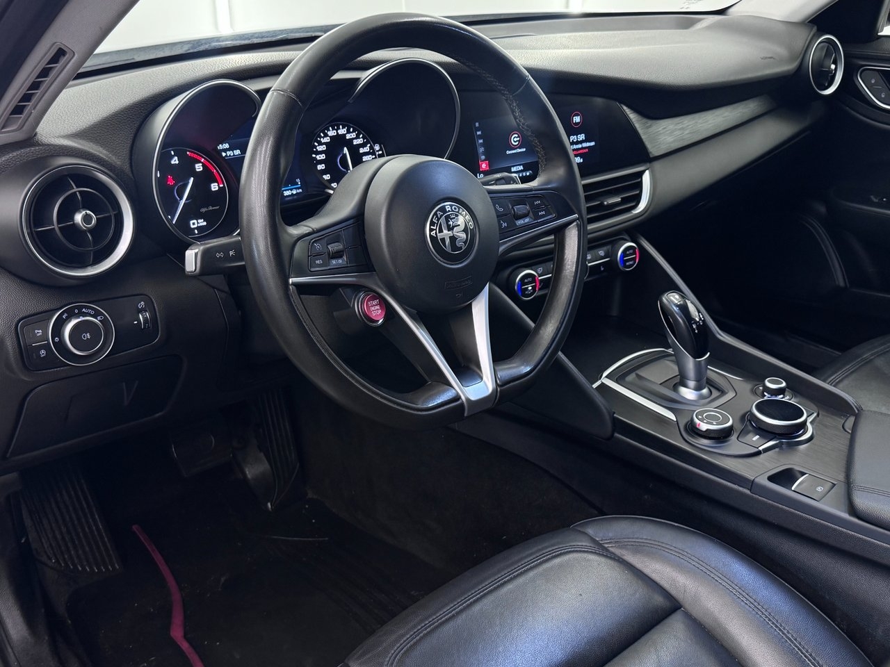 Alfa Romeo Giulia 2017, bild 6/10