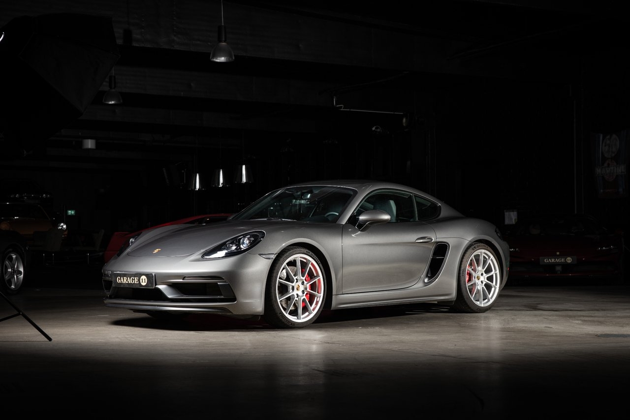 Porsche 718