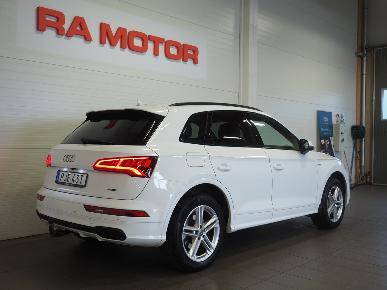Audi Q5 40 TDI Quattro S Tronic S-Line 2019, photo 5/24