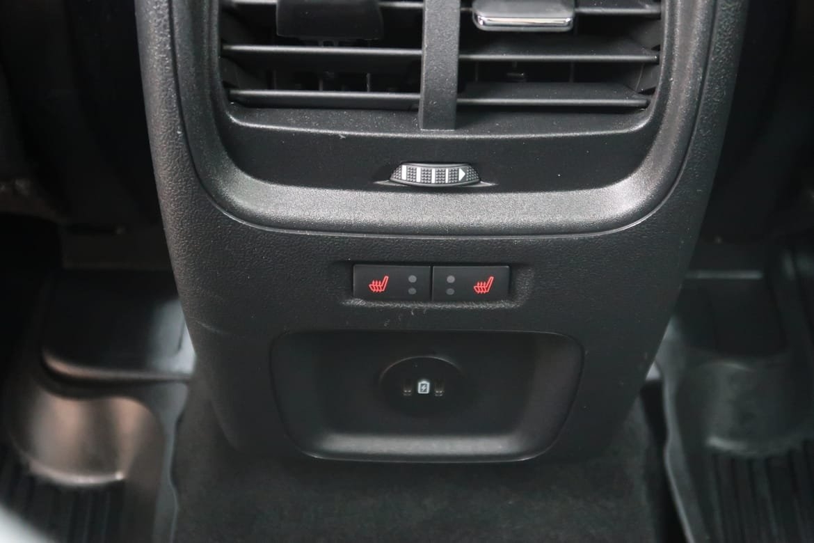 Ford Kuga Plug-In Hybrid E-CVT 225HK 2023, bild 6/24
