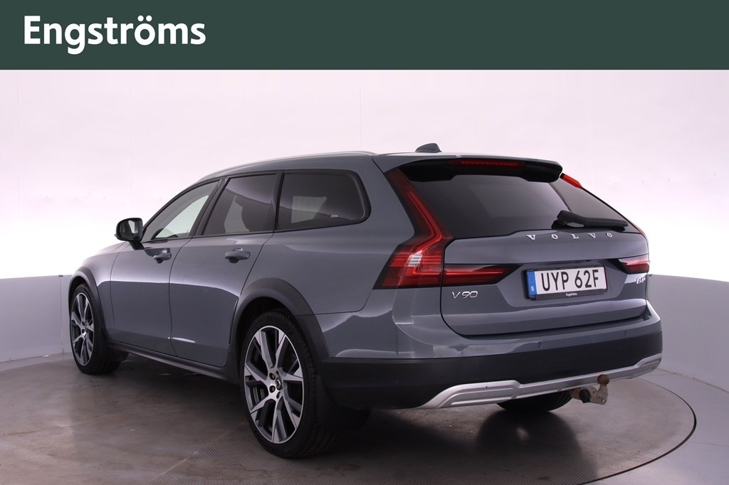 Volvo V90 Cross Country 2023, photo 4/15