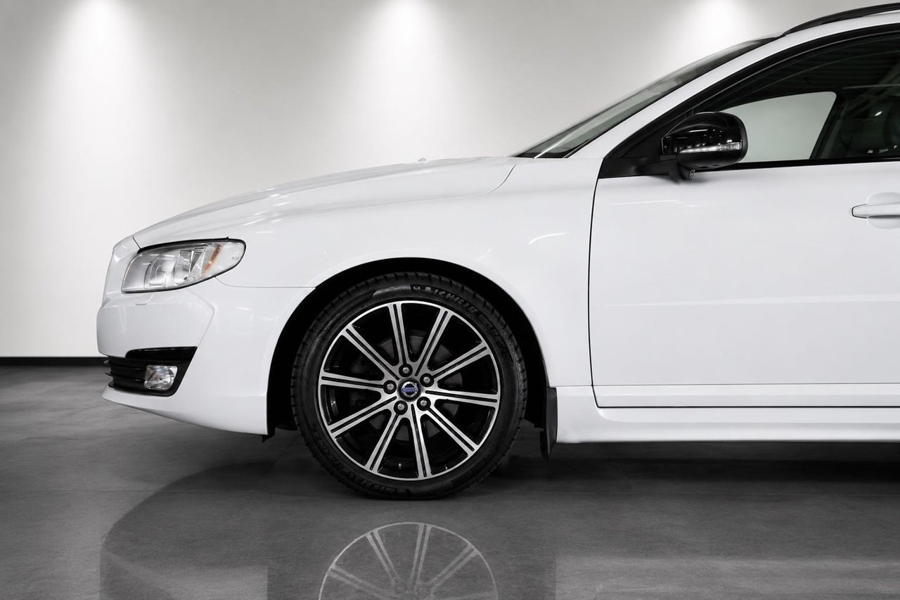 Volvo V70 D4 181hk Dynamic Edition Läder 2015, kuva 3/10