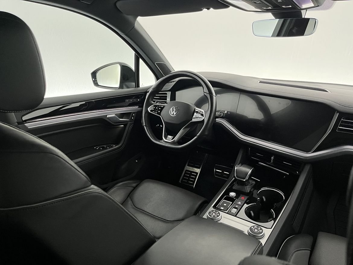 Volkswagen Touareg 2022, bild 6/27
