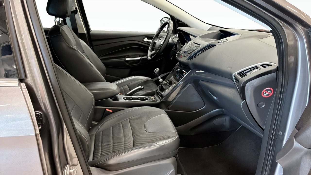 Ford Kuga Titanium 1.6 Man 150hk 2013, bild 3/10