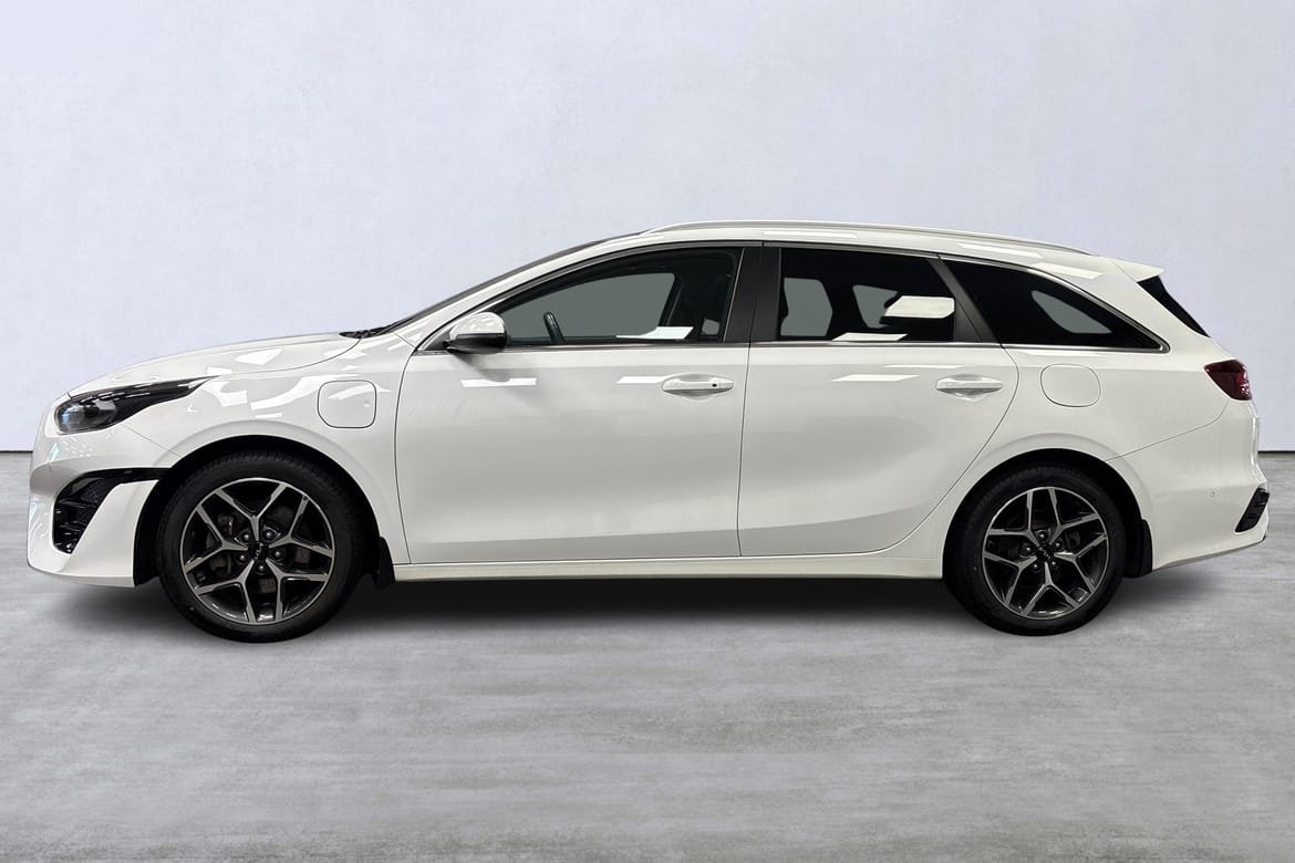 Kia Ceed PHEV Advance Plus 2023, bild 2/10