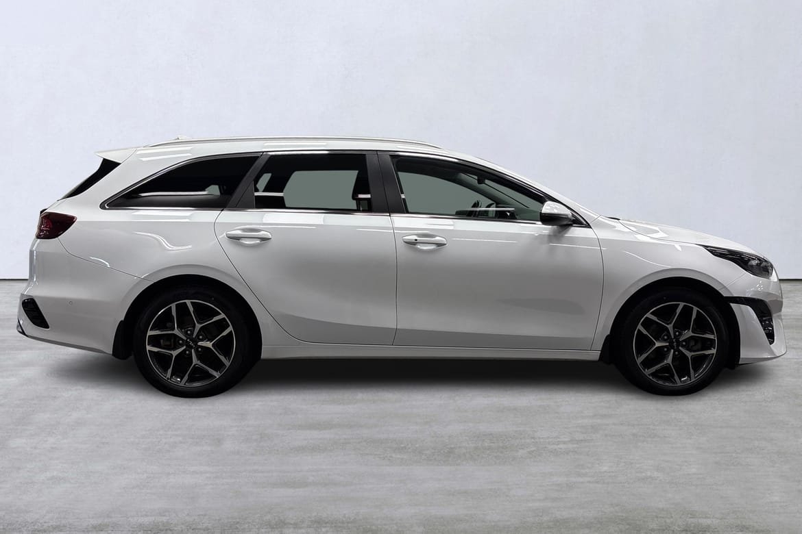 Kia Ceed PHEV Advance Plus 2023, bild 3/10