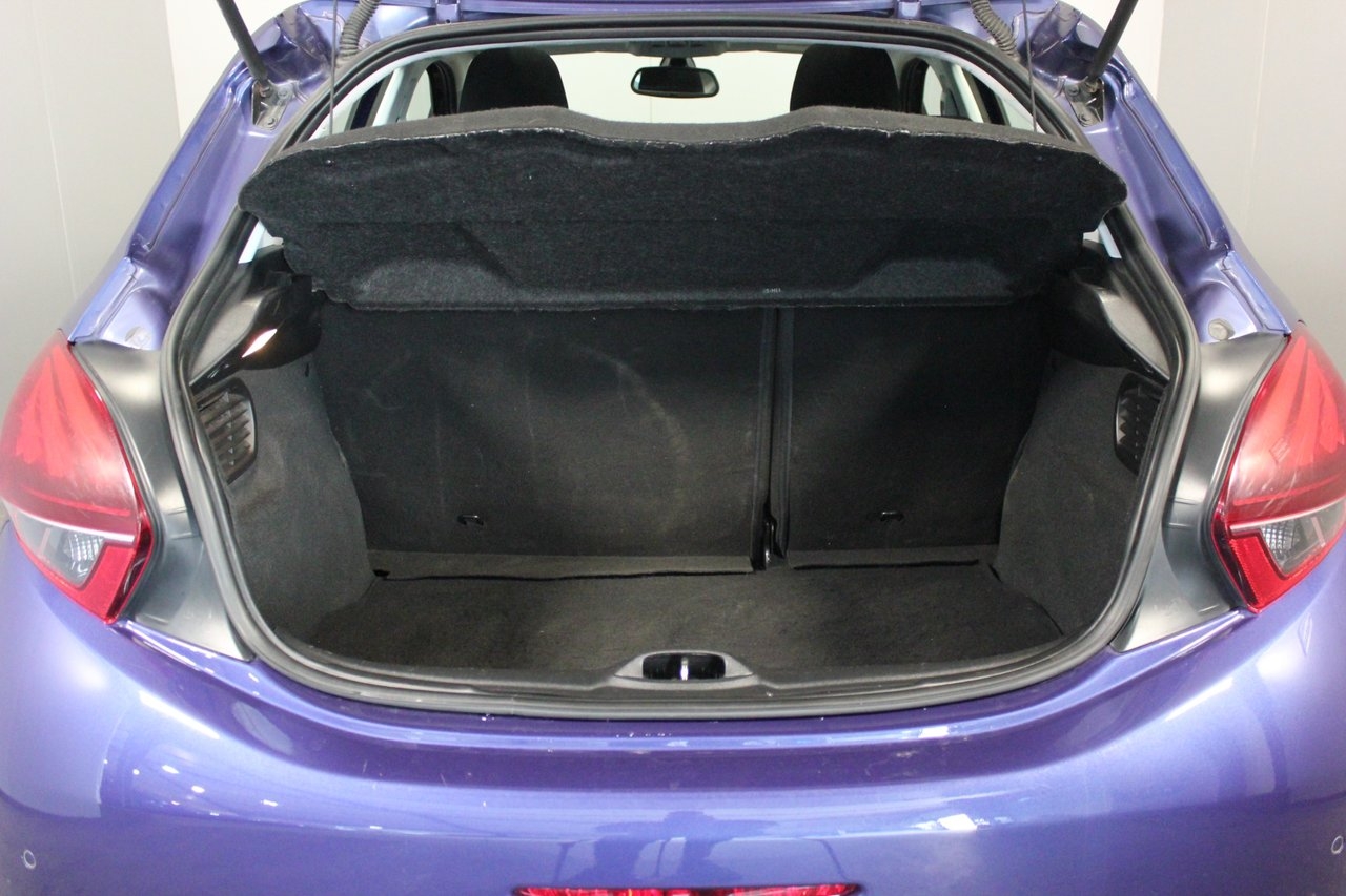 Peugeot 208 2015, bild 7/23