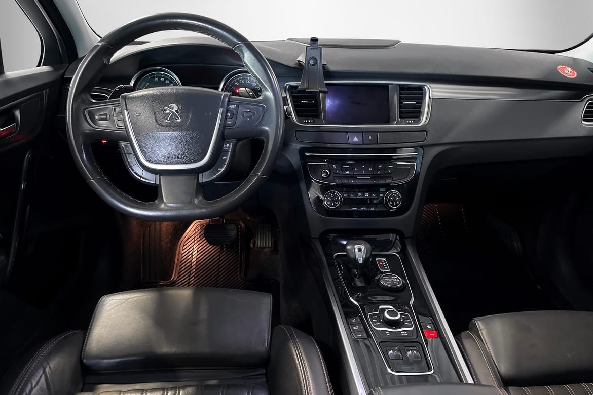 Peugeot 508 2,0HDI Hybrid AWD 2013, kuva 6/10
