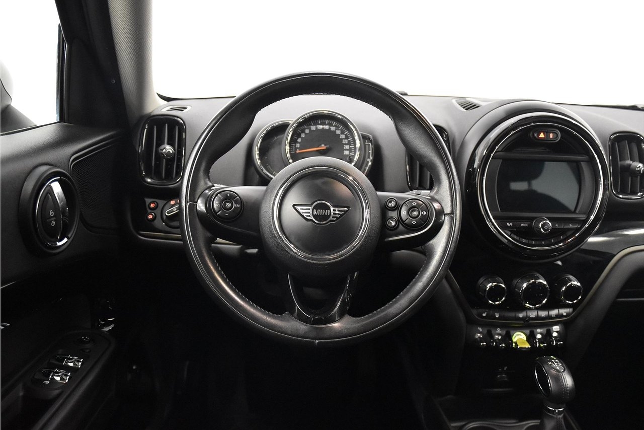 MINI Countryman 2018, kuva 2/10