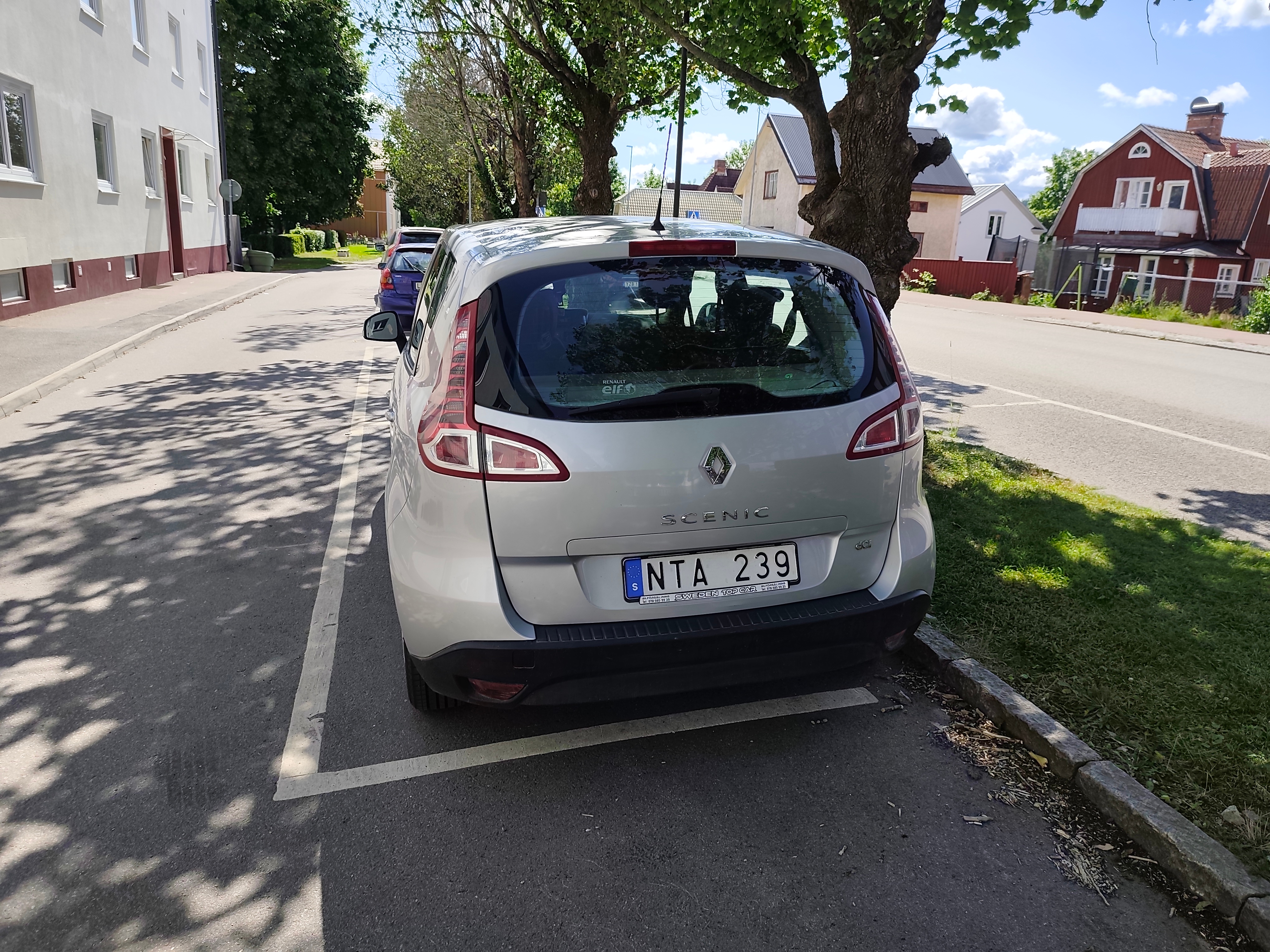 Renault Scenic 2011, bild 3/6